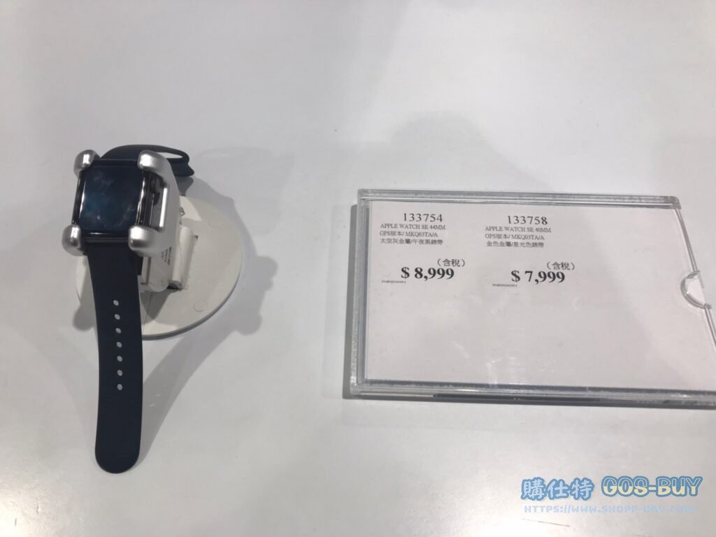 APPLE WATCH SE 44MM GPS版本MKQ63TA/A 太空灰金屬/午夜黑錶帶 #133754 40MM GPS版本MKQ03TA/A 金色金屬/星光色錶帶 #133758