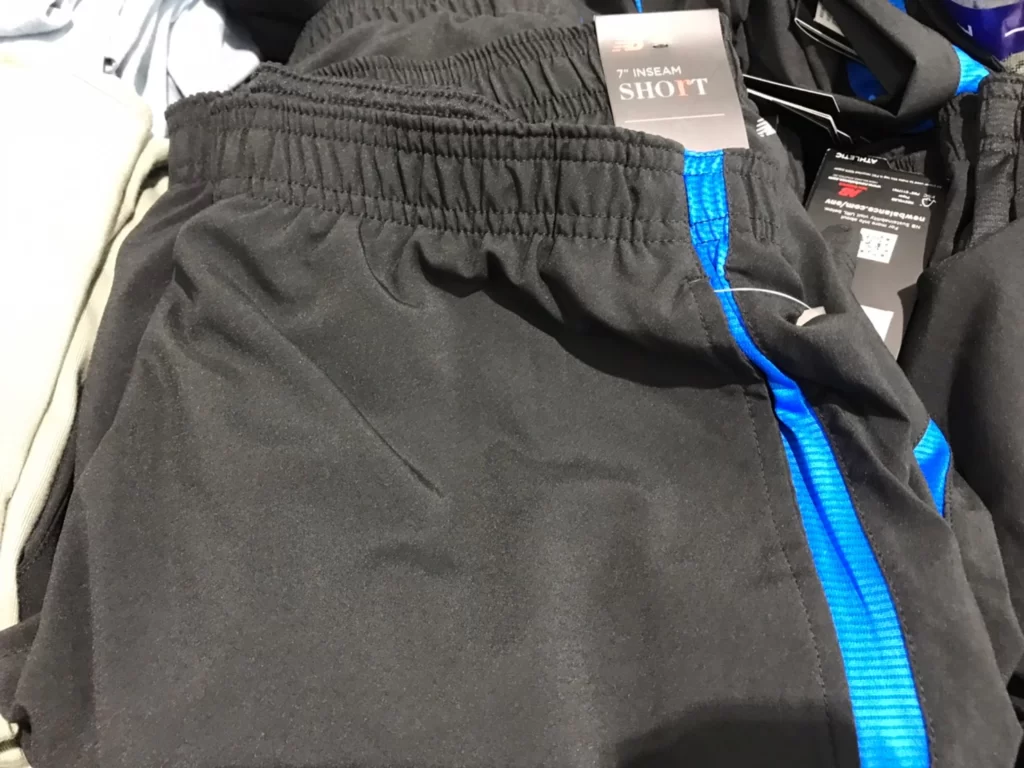 NEW BALANCE男運動短褲