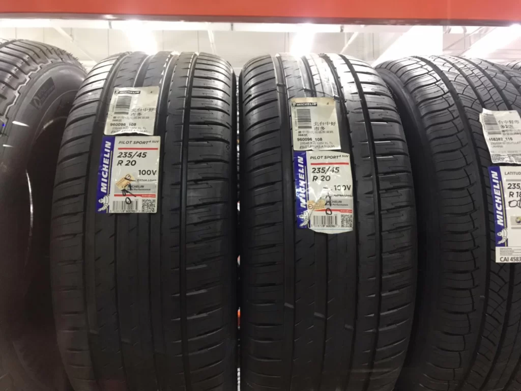 MICHELIN PS4 SUV TIRE 米其林PS4 SUV輪胎 235/45 R20 100V EXTRALOAD