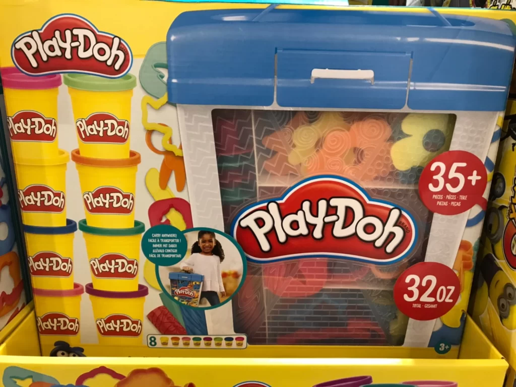 PLAY-DOH CARRY ALONG SET 培樂多帶著走動物創意黏土含8罐彩色黏土每罐4OZ