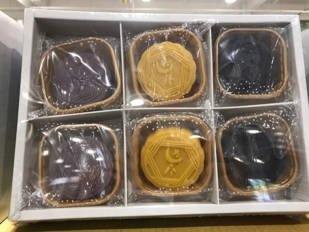 吳寶春月來悅幸福月餅禮盒70公克X6顆(三種口味)