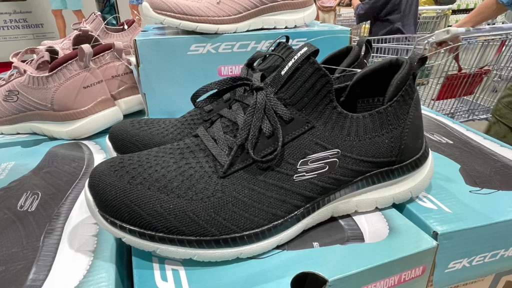 SKECHERS女休閒運動鞋