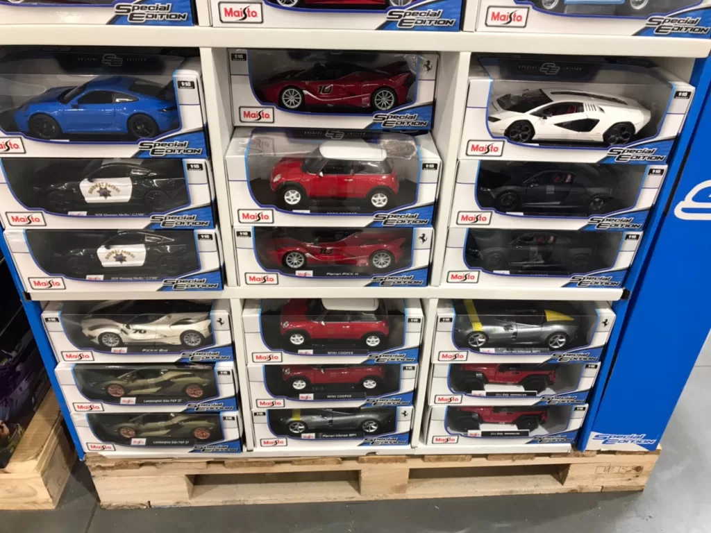 MAISTO 1:18 DIE CAST CAR 收藏模型車#46629