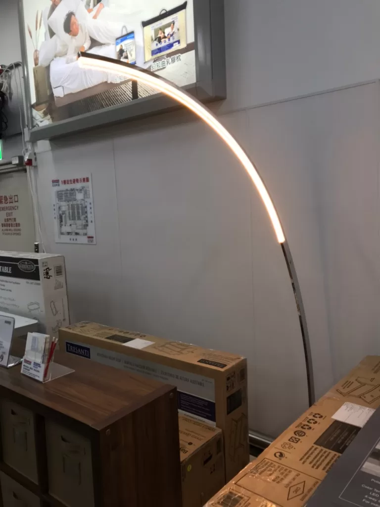 BRIDGEPORT DESIGN LED立燈 寬111高196公分 #1515068